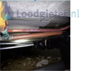 Loodgieter Gasleiding verroest Gasleiding beugelen kruipruimte