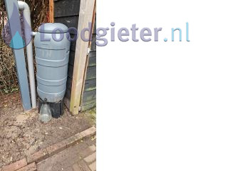 Loodgieter Regenpijp aanleggen Aansluiten van hemelwaterafvoer