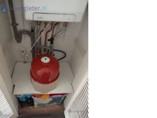 Loodgieter Expansievat Expansievat plaatsen