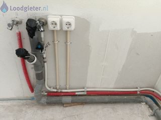 Loodgieter Verleggen leidingen Leidingwerk nieuwe keuken aanpassen